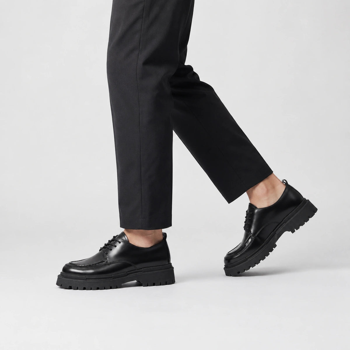 Mocassin Derby Compensé en Cuir Noir Semelle Épaisse à Lacet | Lazare