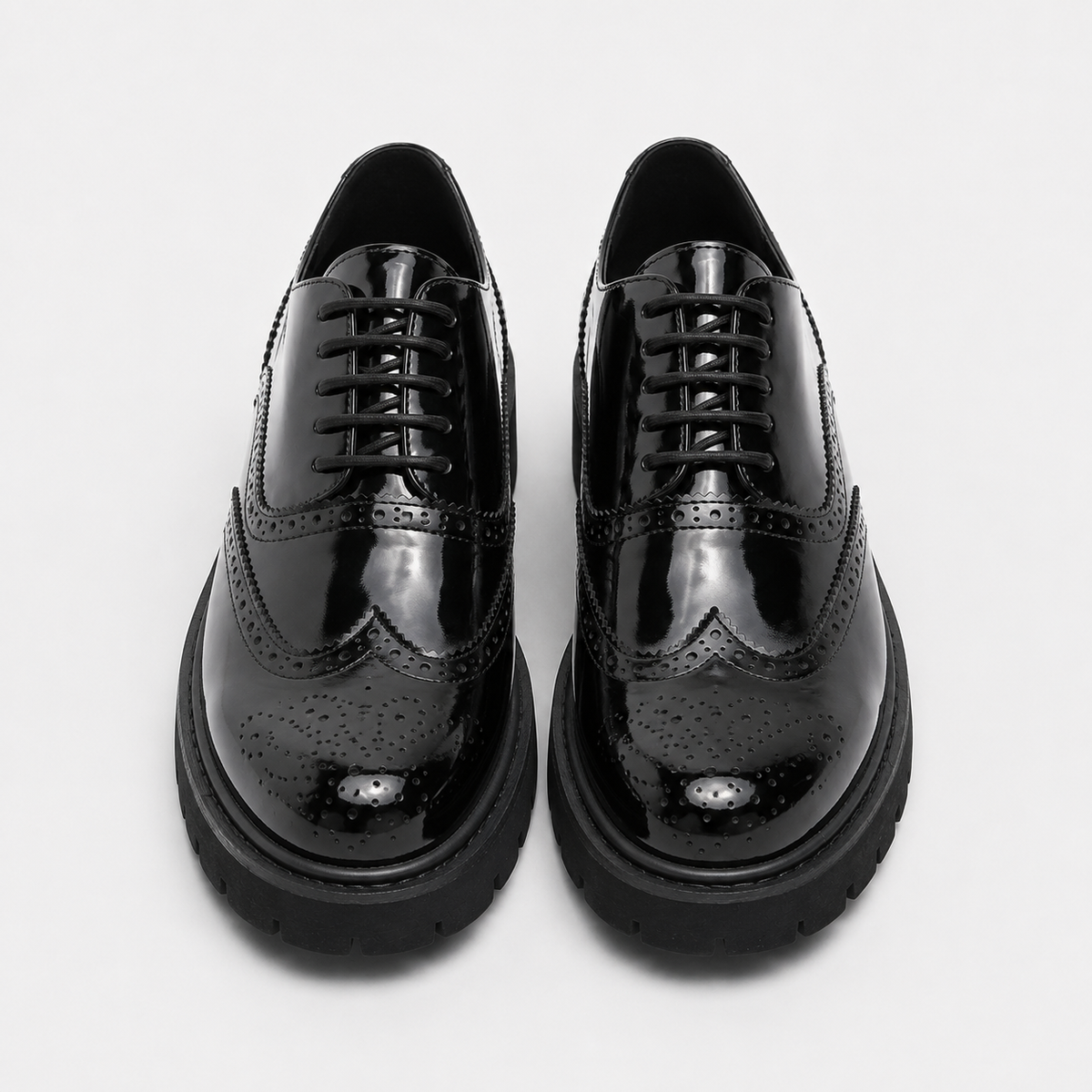 Mocassin Derby Plateforme Compensée Noir Vernis à Lacets | Mahé