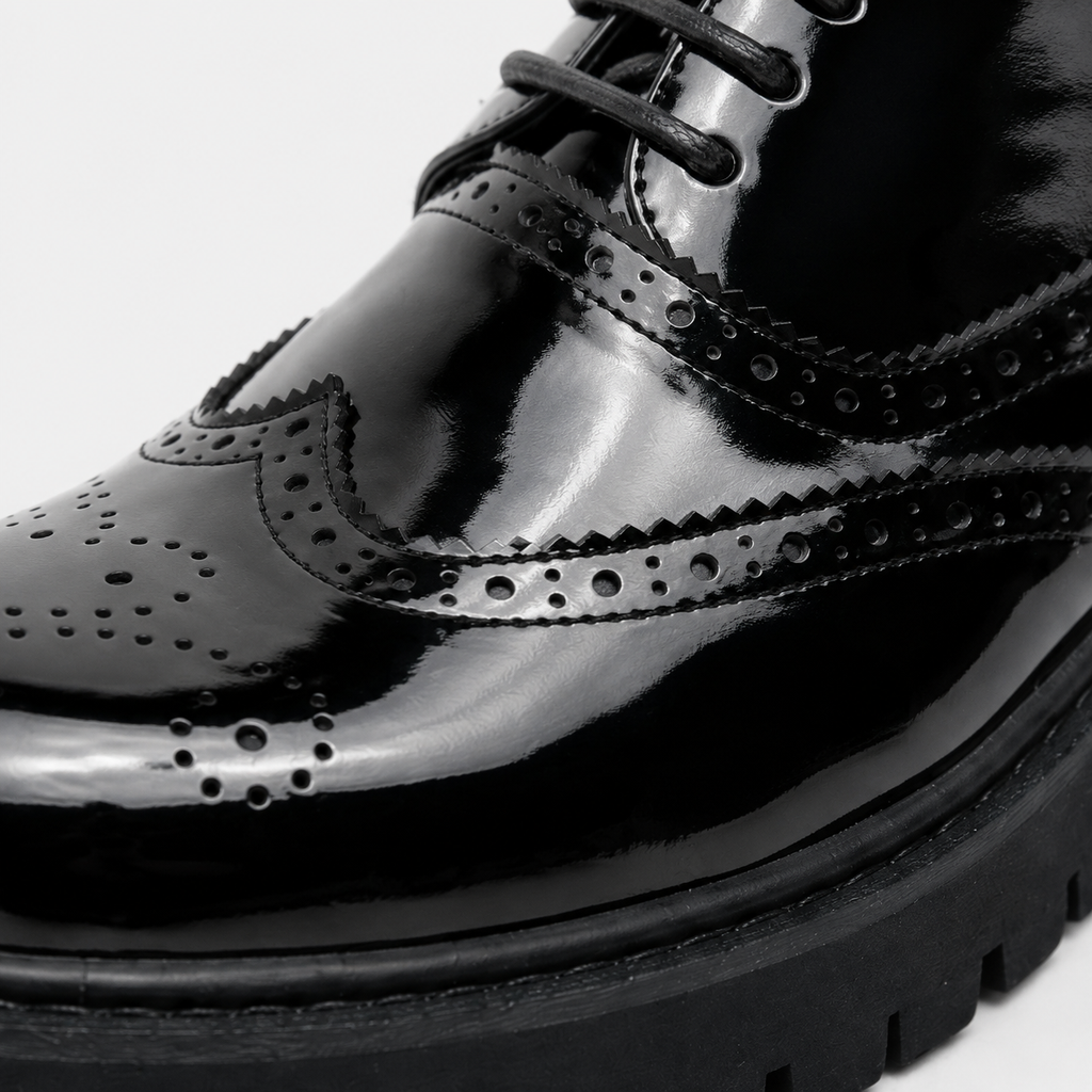 Mocassin Derby Plateforme Compensée Noir Vernis à Lacets | Mahé