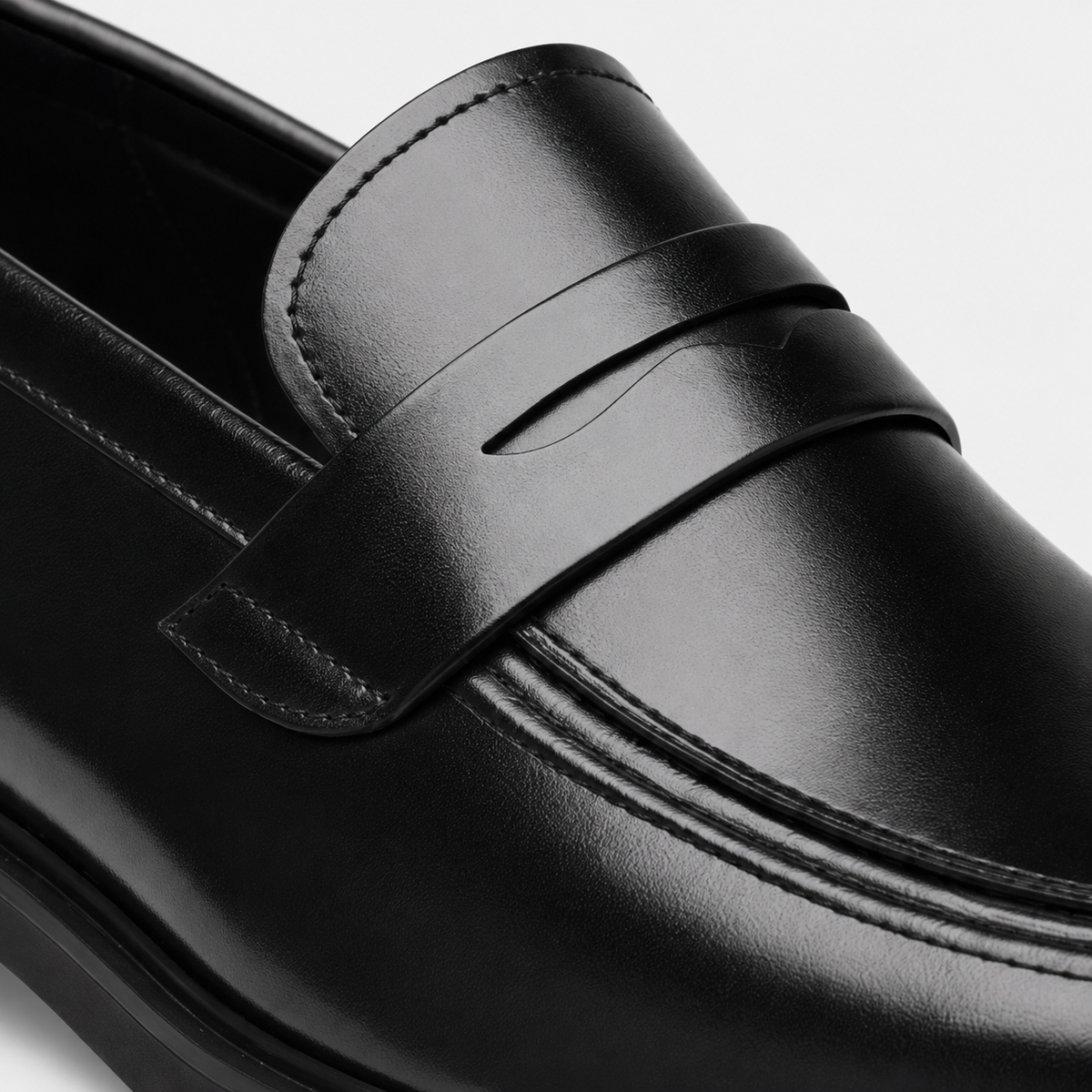 Mocassin de Ville Costume en Cuir Noir Vernis pour Homme | Eugene