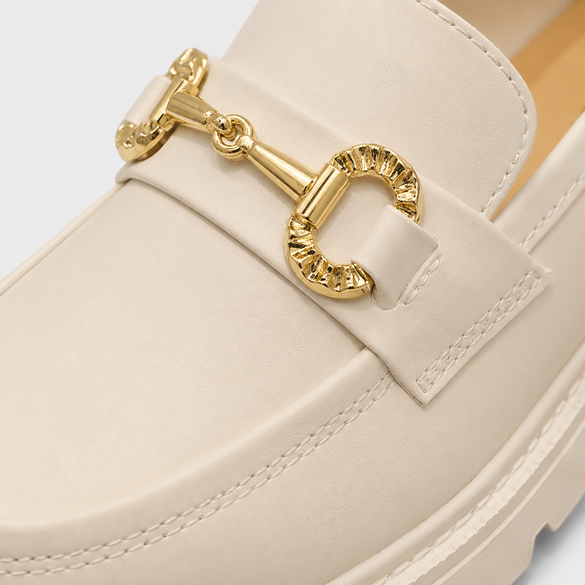 Mocassin Compensé en Cuir Blanc et Chaînette pour Femme | Inès
