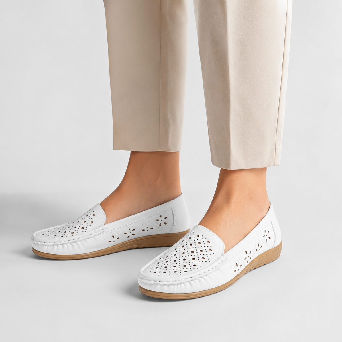 Mocassin Blanc Respirant Compensé pour Femme | Iris