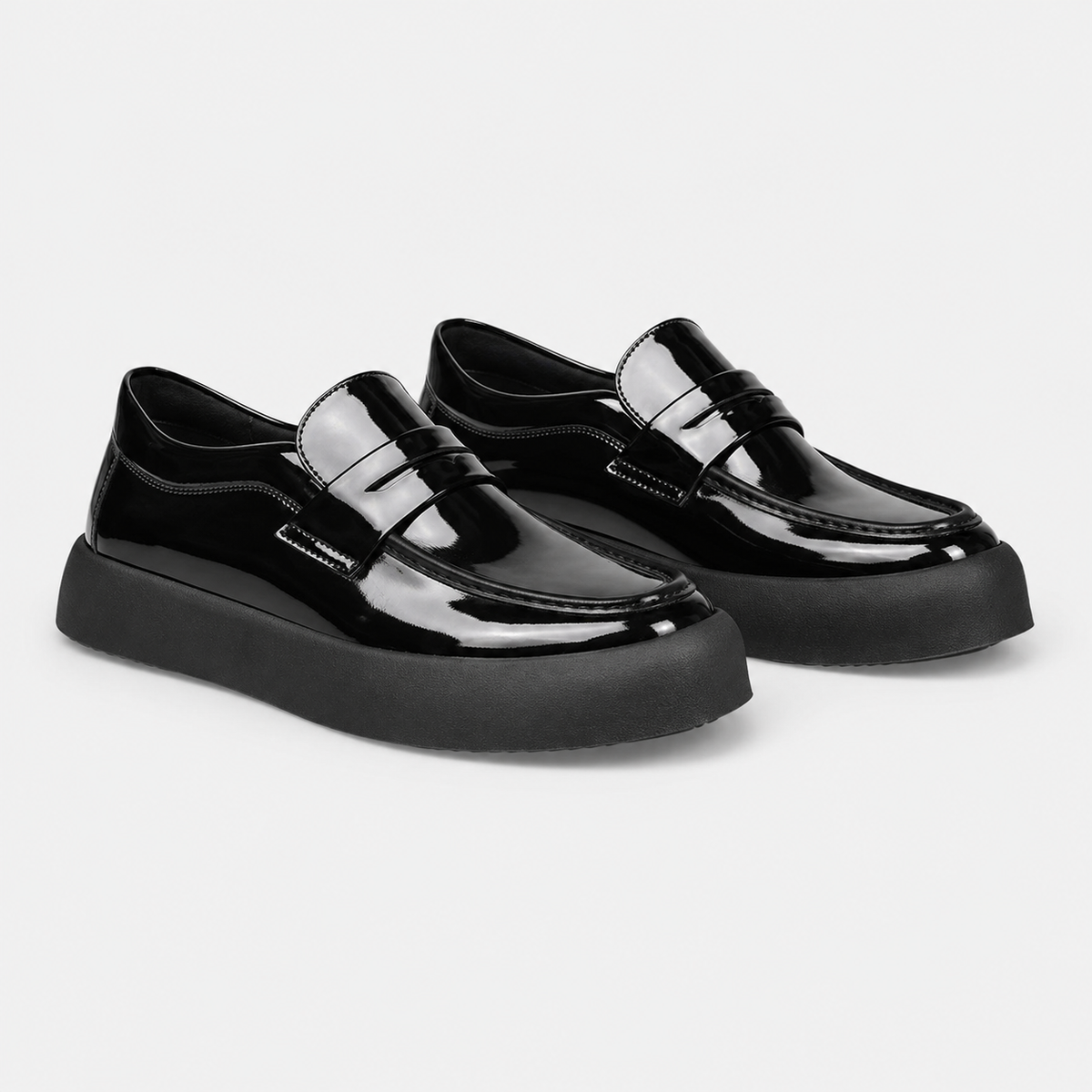 Mocassin à Plateforme Plate en Cuir Noir Vernis pour Homme | Valentin