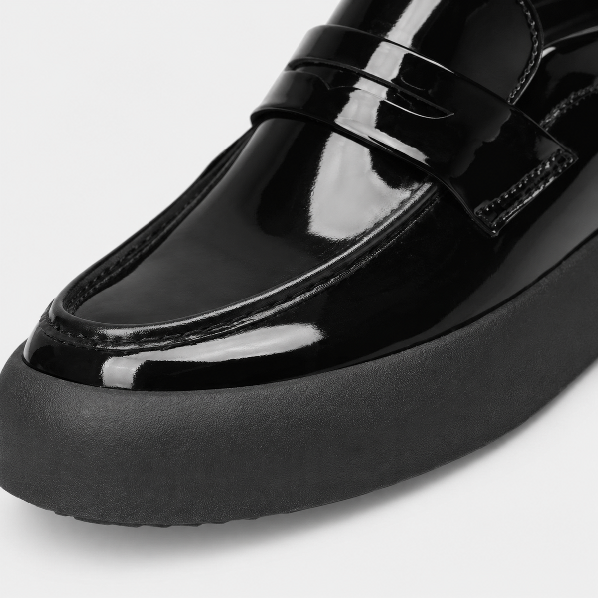 Mocassin à Plateforme Plate en Cuir Noir Vernis pour Homme | Valentin