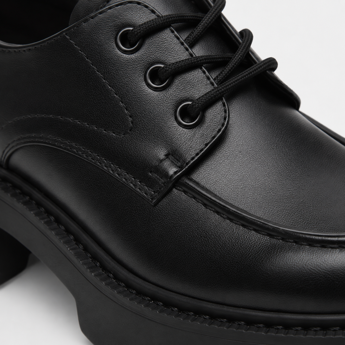 Mocassin à Lacet Plateforme et Talon Noir pour Femme | Éléonore