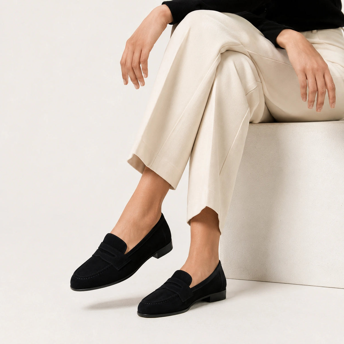 Mocassin Femme Talon en Daim Noir | Ambre