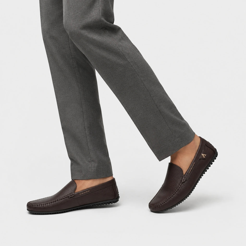 Mocassin en Cuir Marron avec Badge Doré pour Bateau Homme | Bernard