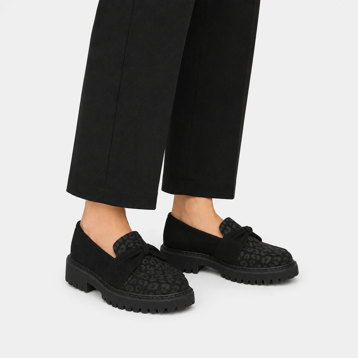 Mocassin Noir Imprimé Léopard Femme | Maureen