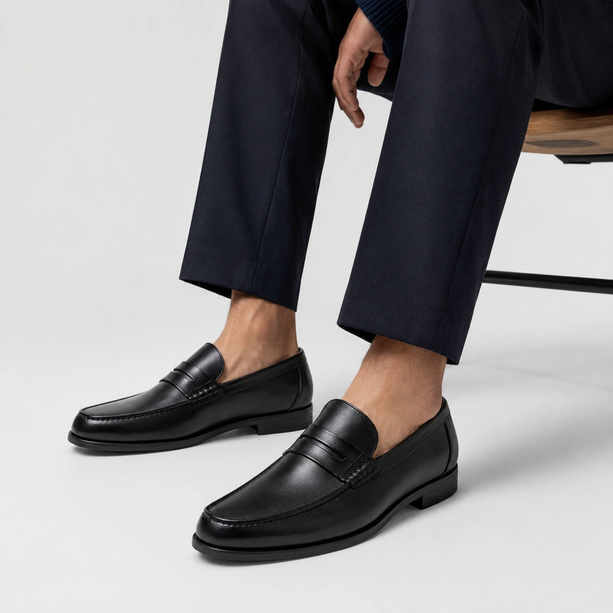 Mocassin en Cuir Noir Vernis à Talon | Nicolas