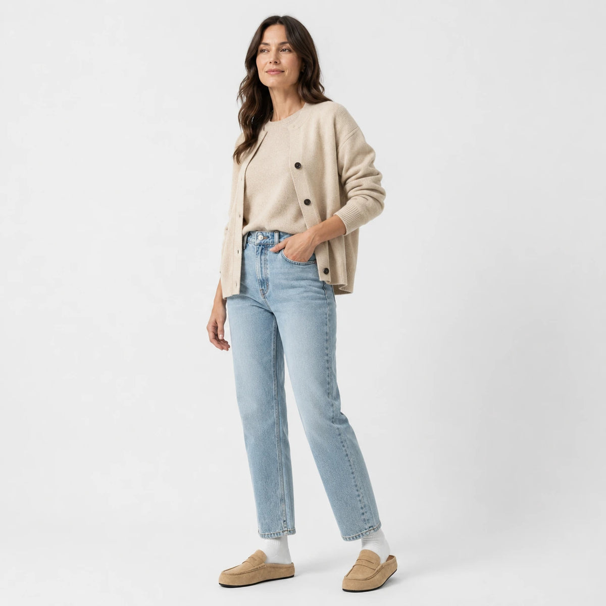Chausson Mocassin Mule Ouvert en Daim Beige | Sasha