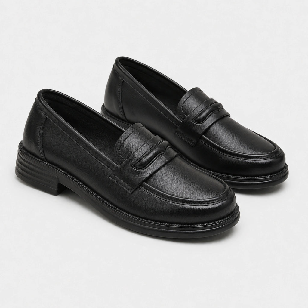 Mocassin en Cuir Noir Vernis Femme à Talon | Violette