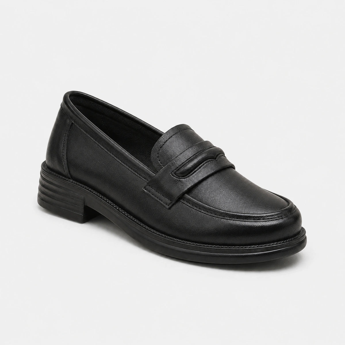 Mocassin en Cuir Noir Vernis Femme à Talon | Violette