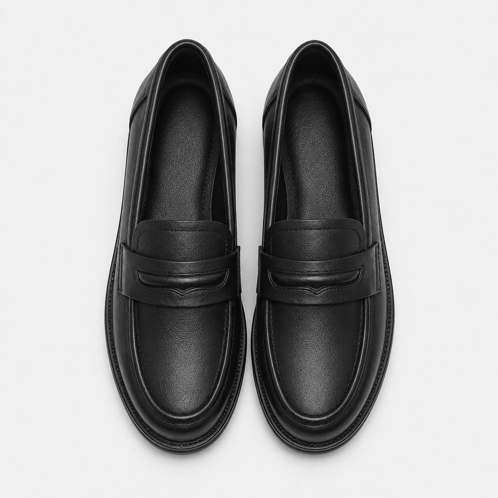 Mocassin en Cuir Noir Vernis Femme à Talon | Violette